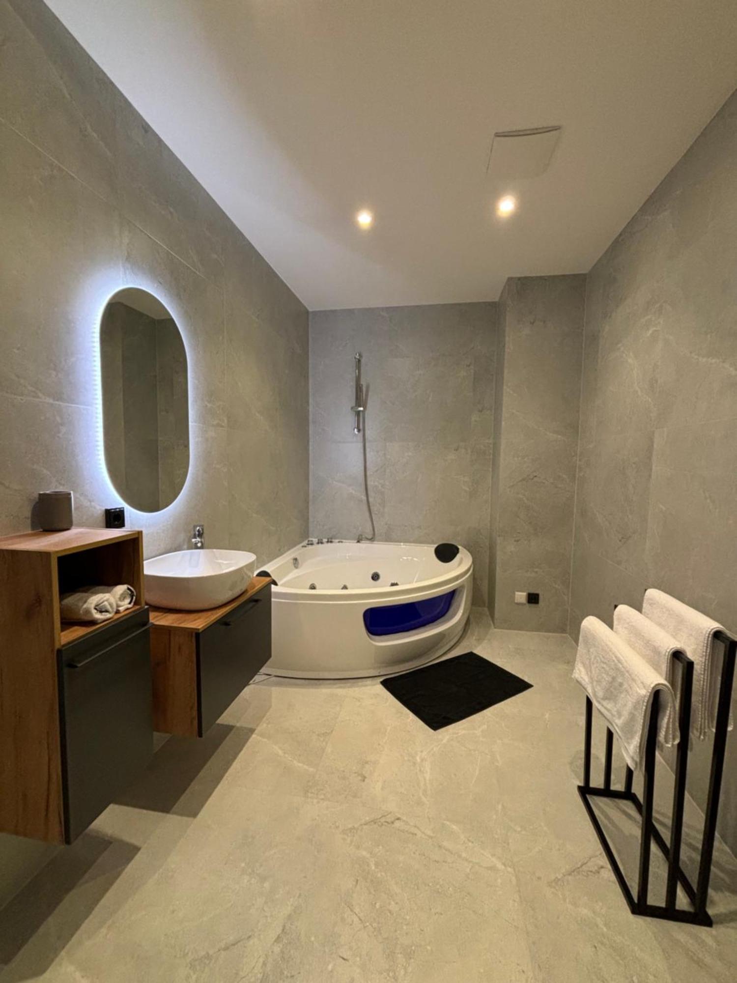 Luxus Apartment Mit Whirlpool In Kiel Exteriör bild