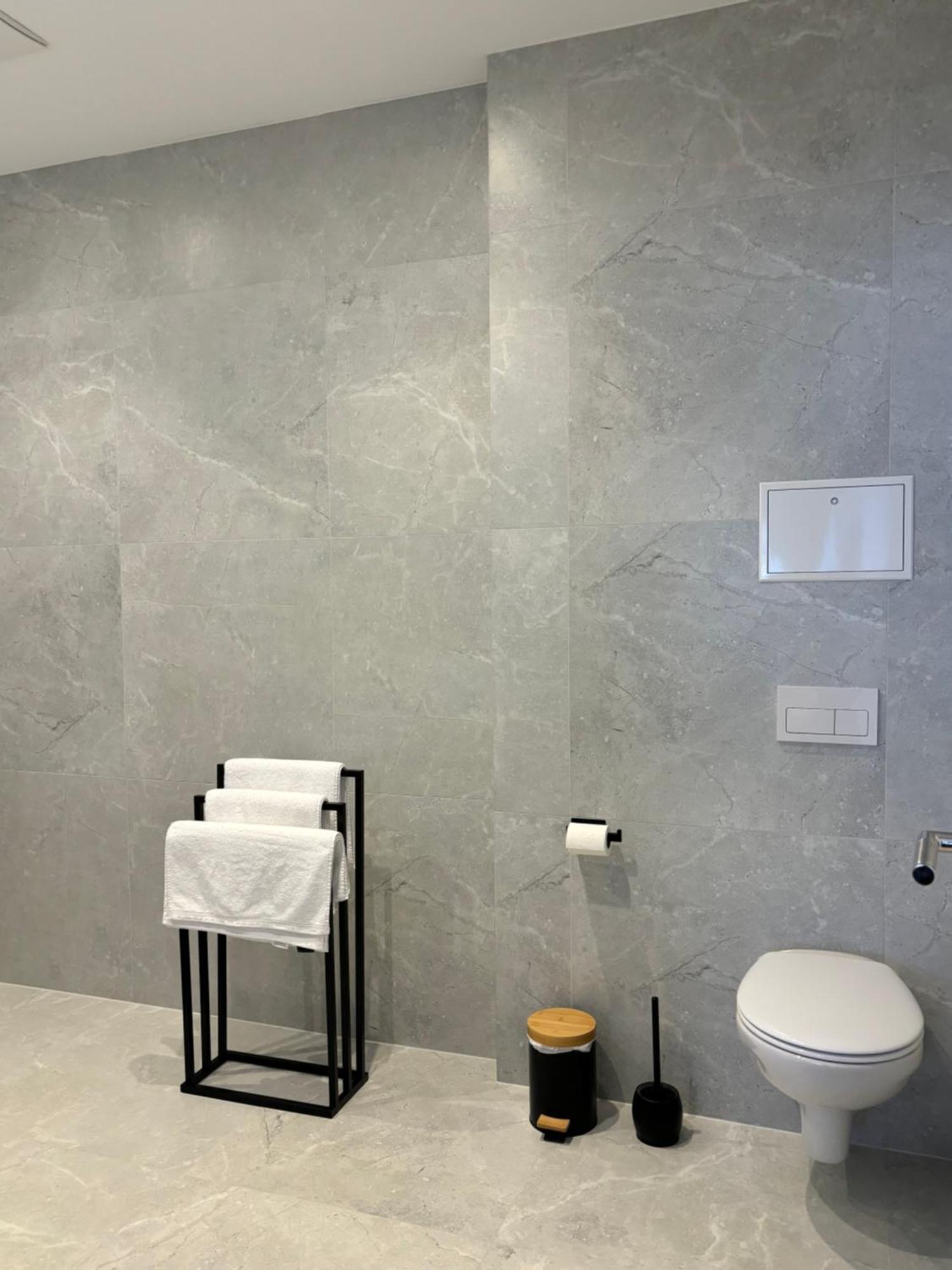Luxus Apartment Mit Whirlpool In Kiel Exteriör bild